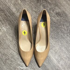 Elegant Tan Women's Pumps